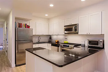 Rented by R New York