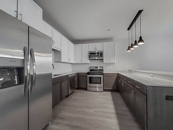 3rd image of 4733 N Wolcott Ave #4534257