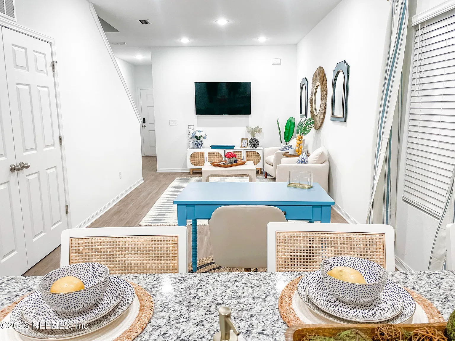 2 bed, 2.5 bath, 1238 sqft, $2,095 — Photo 4