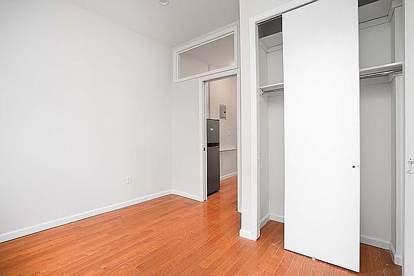 2nd image of 191 Henry St