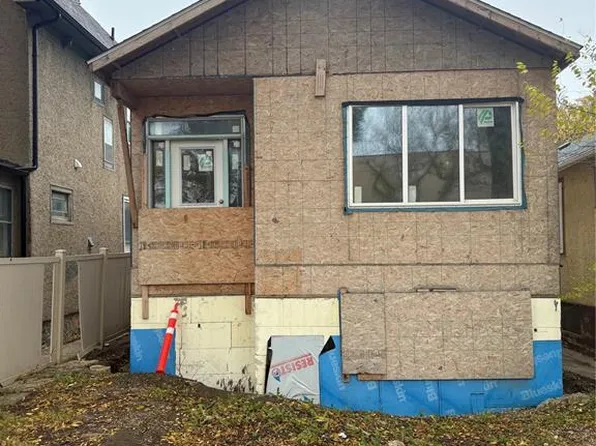 3231 Dewdney AVENUE, Regina, SK S4T 0Y7