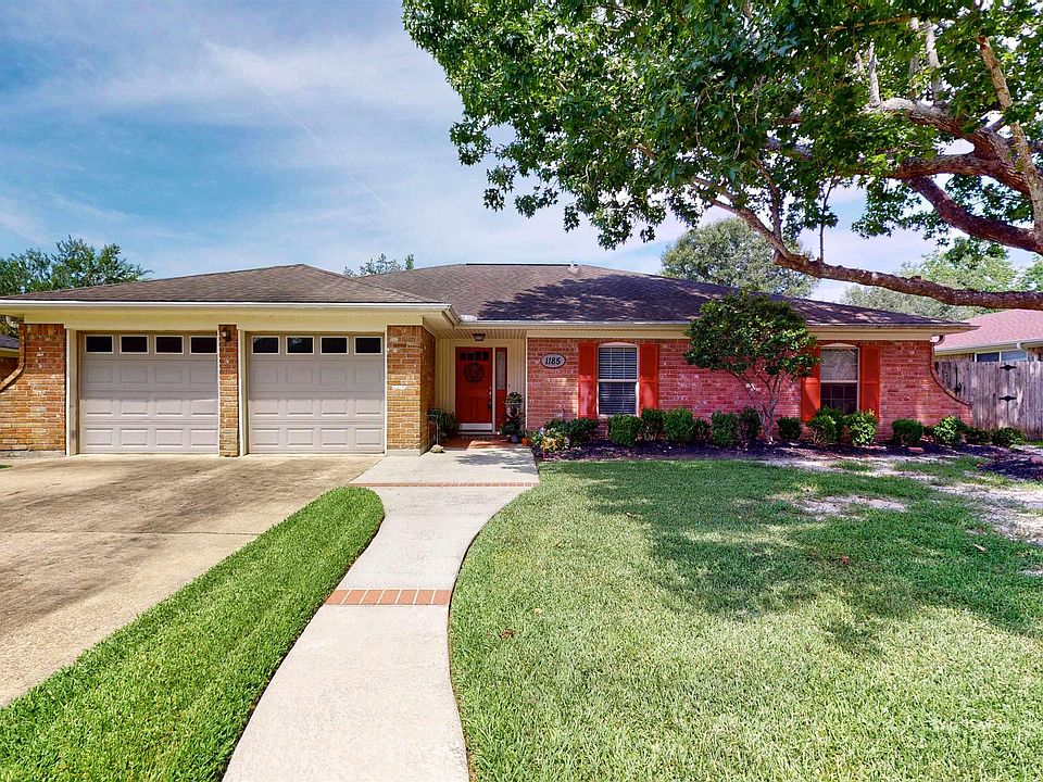 1st image of 1185 Monterrey Dr