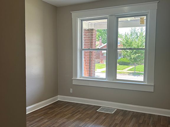 5th image of 4410 Grace Ave