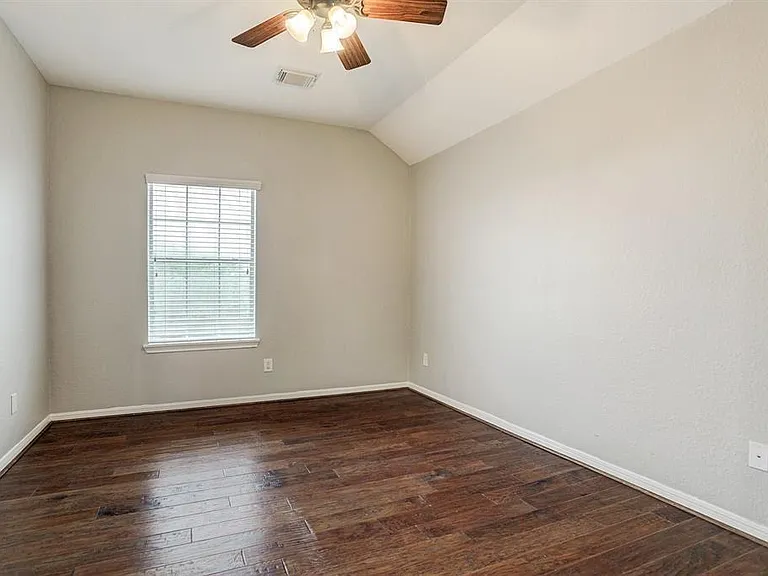 2626 Canyon Falls Dr — Photo 9