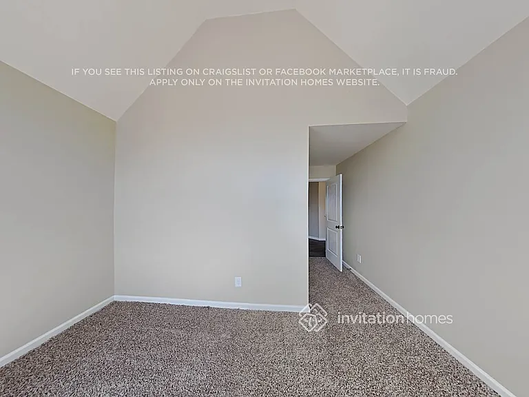 100 Hamilton Pointe Dr — Photo 15