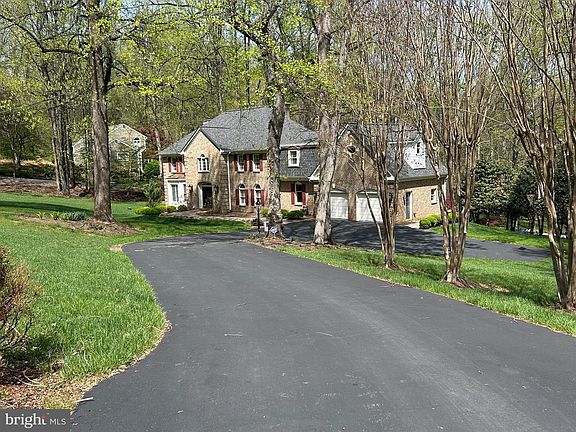 5th image of 5828 Hunton Wood Dr