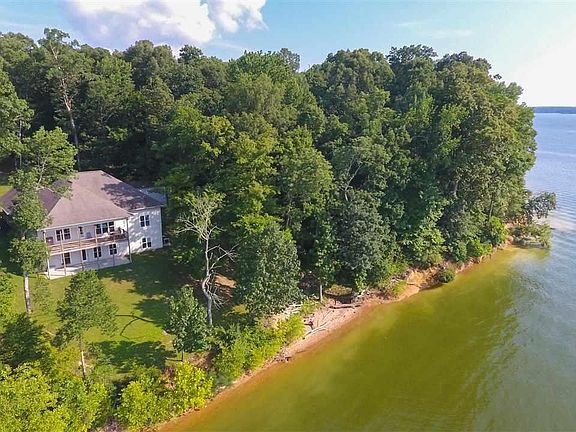 2nd image of 178 Wellsley Way