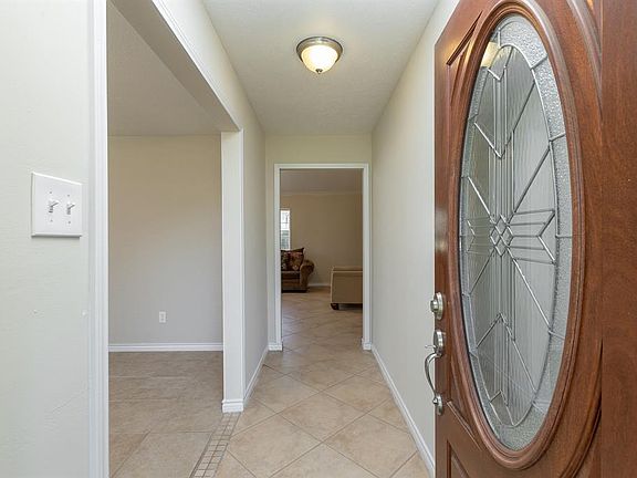 3rd image of 10614 Sagetree Dr