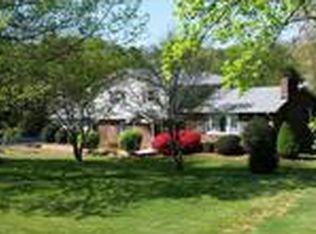 758 Powder Branch Rd, Elizabethton, TN 37643