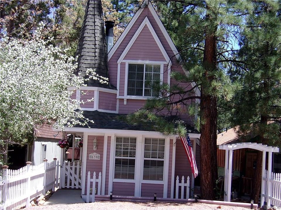1st image of 639 Cedar Ln