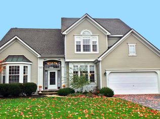 1147 Angle Tarn, Dundee, IL 60118