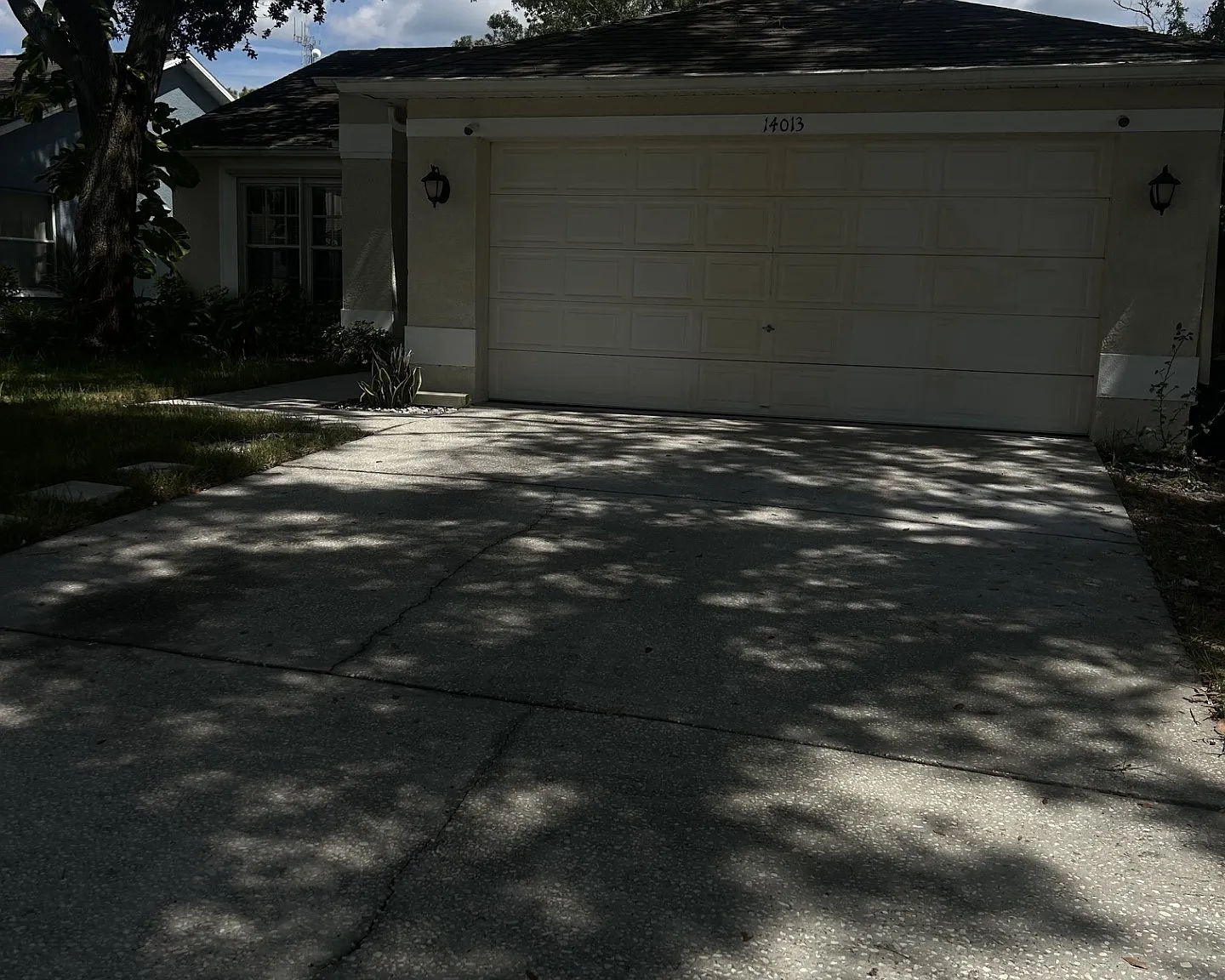 3 bed, 1270 sqft, $2,400 — Photo 1