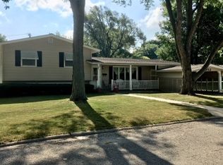 752 Fort St, Ottawa, IL 61350