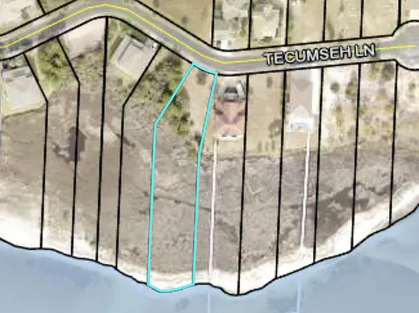 232 Tecumseh Ln, Mary Esther, FL 32569