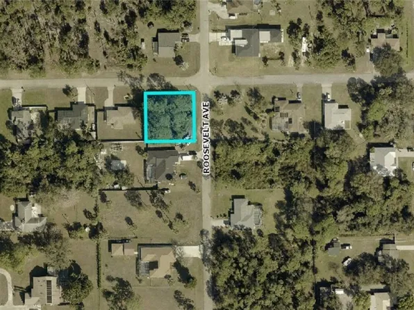 2606 E 3rd St, Lehigh Acres, FL 33936