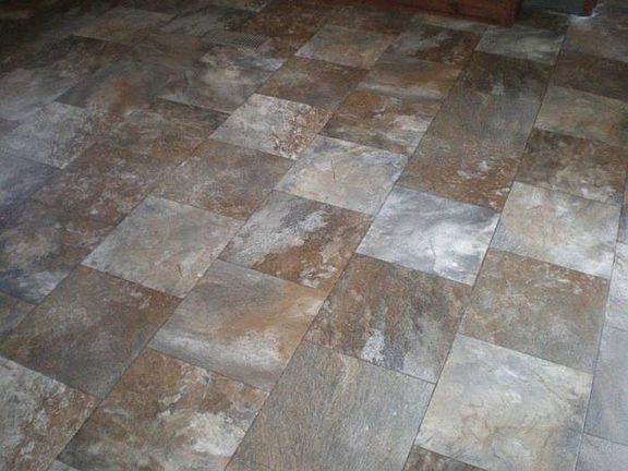 FLOORING IN KITCHEN