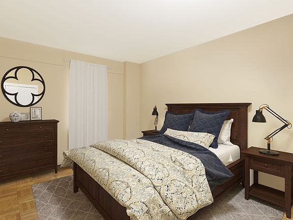 5th image of 2 Fordham Hill Oval APT 6A