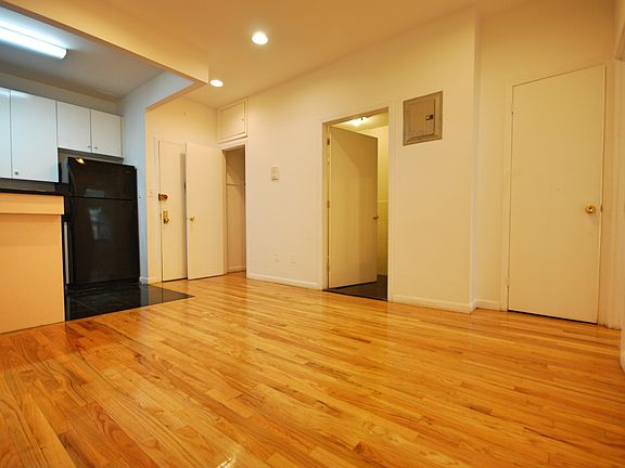 4th image of 286 E 2nd St APT 1B