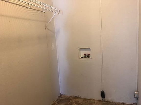 5th image of 306 S Cypress St