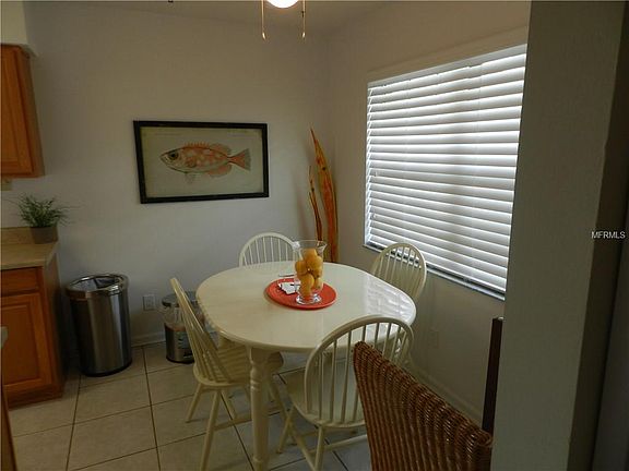 5th image of 840 Center Ave #820
