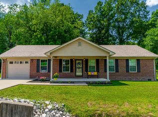 184 Lee Paige Ct, Berea, KY 40403