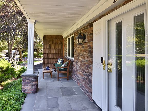 4th image of 2 Verton Ct