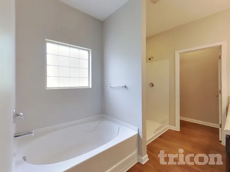 474 Lake Ridge Ln — Photo 9