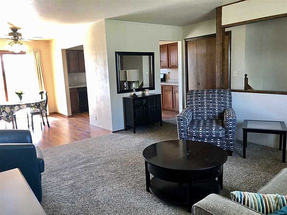 3rd image of 114 Pioneer Valley Dr