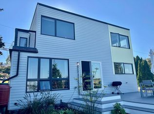 86 Bay View Ave, Winthrop, MA 02152