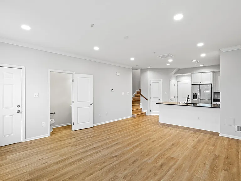 9208 Landon House Way — Photo 5