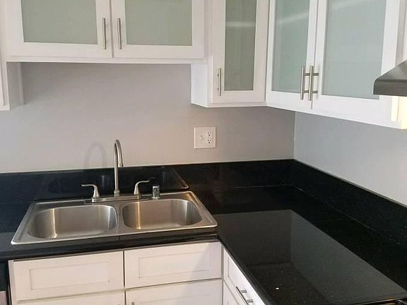 3rd image of 1280 N Laurel Ave APT 11