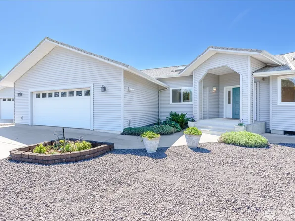 141 Kiwi Lane, Sequim, WA 98382