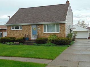 206 Temple Dr, Cheektowaga, NY 14225