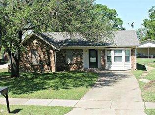 1422 Southern Blvd, Cleburne, TX 76033