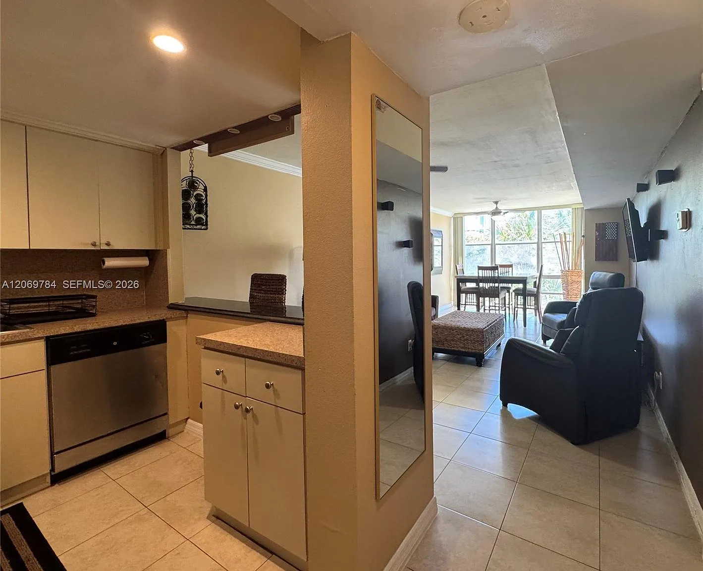 Avila South Condo — Photo 2