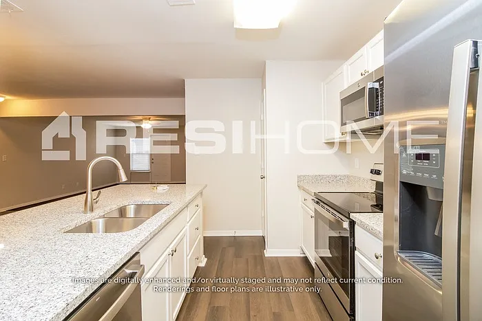 3 bed, 2.0 bath, 1423 sqft, $2,045 — Photo 3