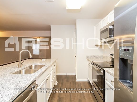 3rd image of 2402 Jo Lyn Ln