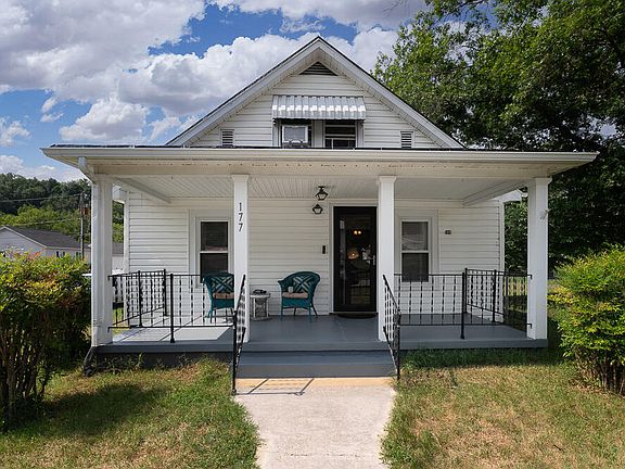 2nd image of 177 W 28th St