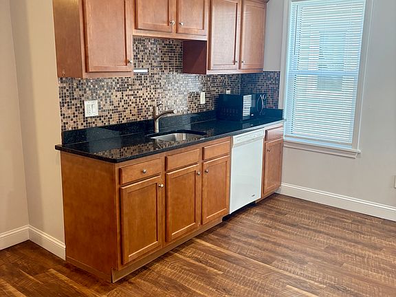 4th image of 66 Wareham St #2