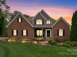 230 Fairway Falls Rd, Mills River, NC 28759