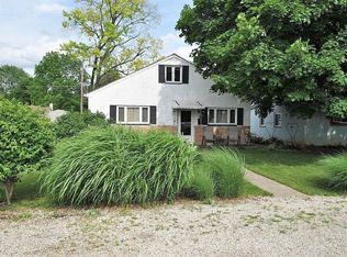 560 Elaine Rd, Columbus, OH 43213