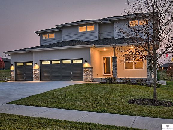 2nd image of 9918 S 103rd Cir