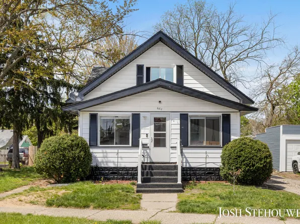 680 Orchard Ave, Muskegon, MI 49442