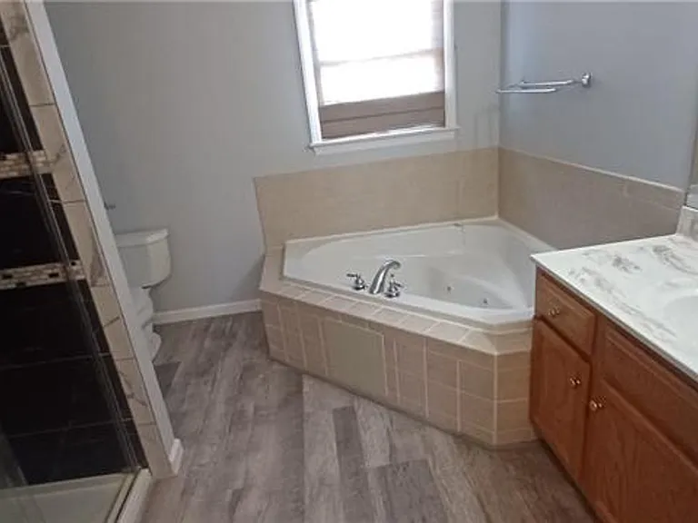 1502 Jennifer Ct — Photo 8