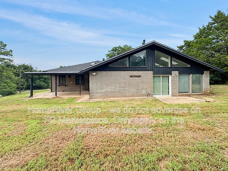 4720 NE 31st St — Photo 16