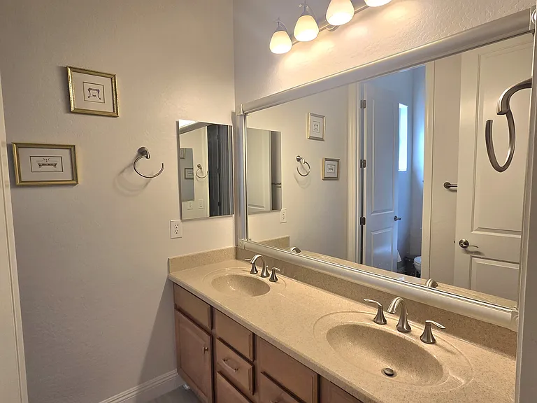 639 W Coconino Pl — Photo 23