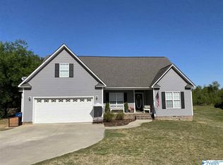 165 Lake Ridge Ln, Guntersville, AL 35976