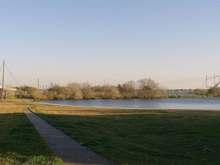 18800 Egret Bay Blvd #905 — Photo 14