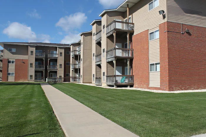 Aurora Heights Apartments — Photo 3