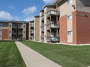 Aurora Heights Apartments, Aurora, IL 60505